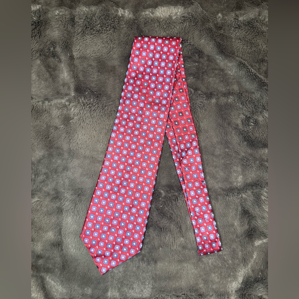 Ermenegildo Zegna 100% silk tie red with blue pattern